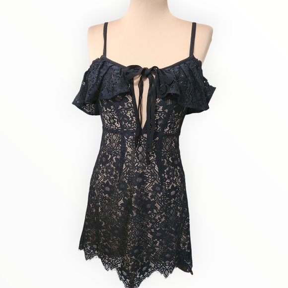 FOR LOVE & LEMONS "Rosemary" Cold Shoulder Lace Mini Dress - Size S - Picture 3 of 14